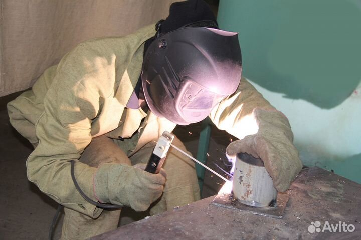 Требуются сварщики-монтажники