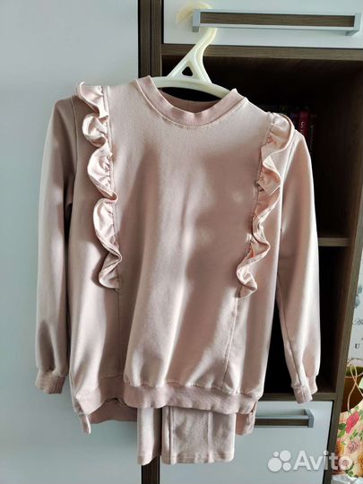 Костюм для девочки 152р