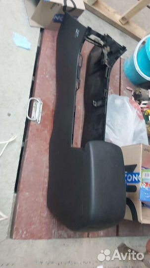 Подлокотник центральная консоль Мазда 6 gh