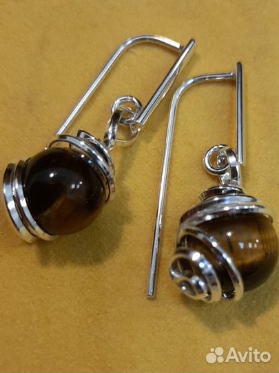 Серебряные серьги с натуральными камнями