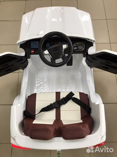 Детский электромобиль