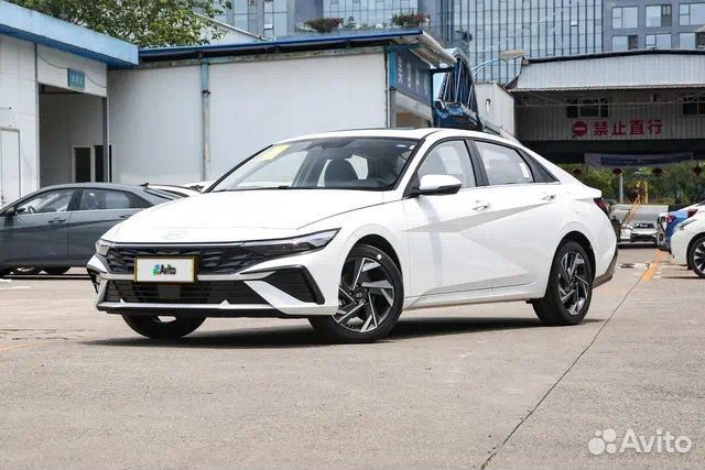 Hyundai Elantra 1.6 AT, 2023, 5 км