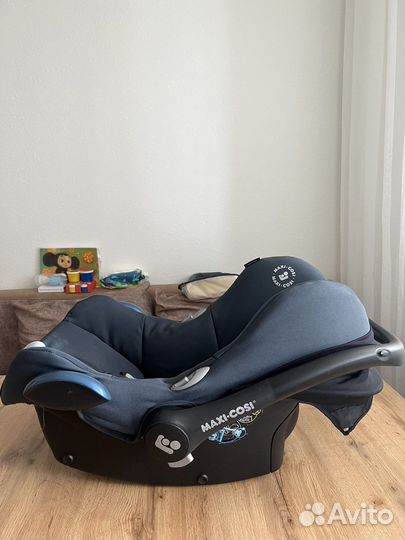 Детское автокресло от 0 maxi cosi