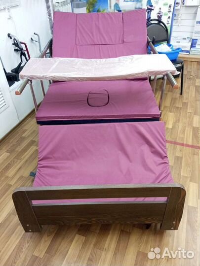 Медицинская кровать для лежачих больных