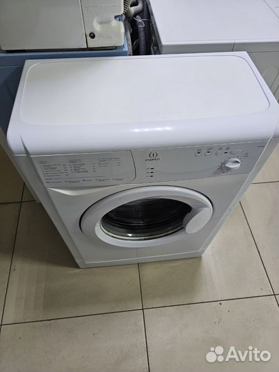 Стиральная машина Indesit