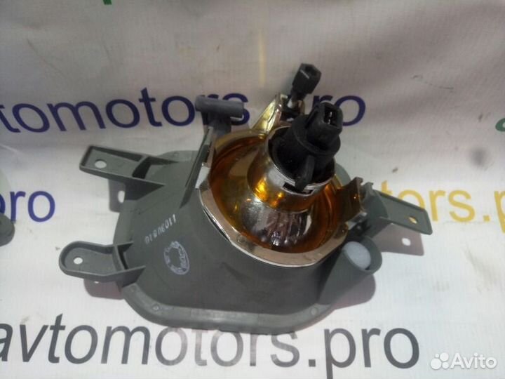 Фара противотуманная птф левая Volvo Xc90 02-05