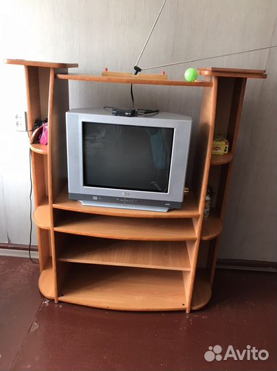 Стойка под телевизор