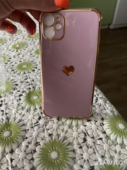 Чехол на iPhone 11