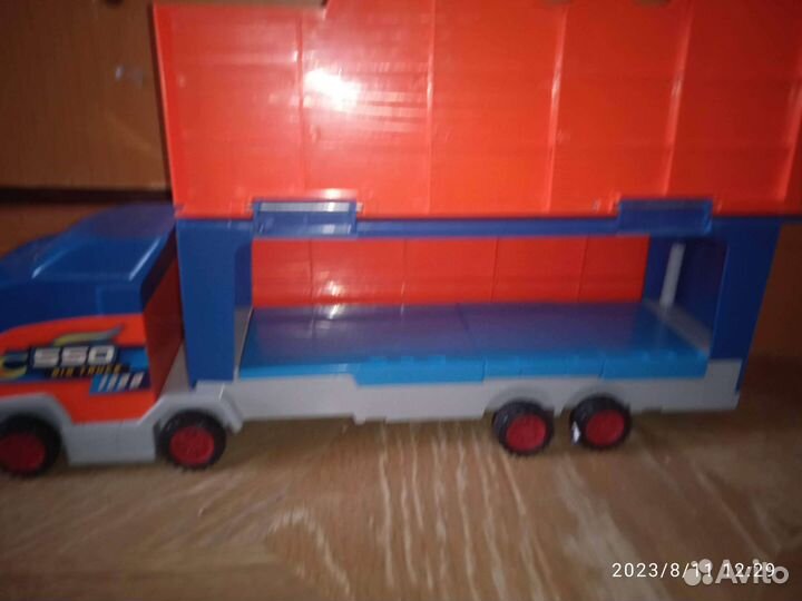 Многофункциональный игрушечный грузовик