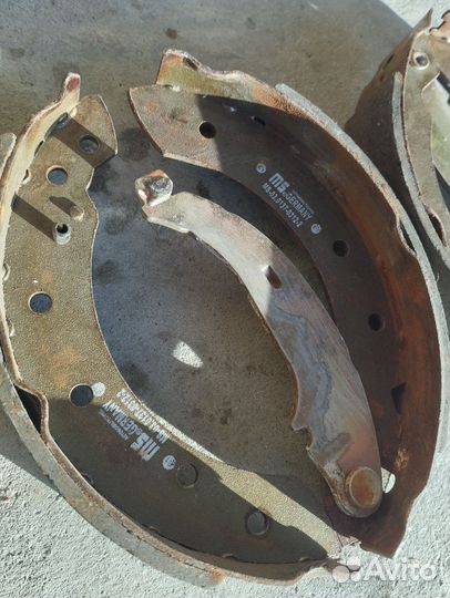 Тормозные колодки рено