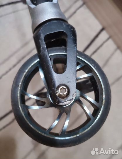 Трюковой самокат Rush Action 120 мм