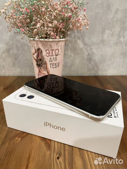 iPhone 11, 64 ГБ