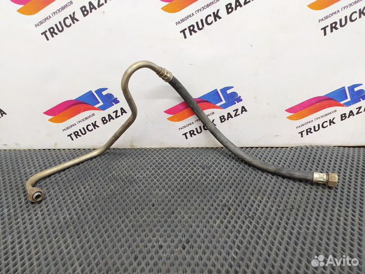 81512010406 Шланг тормозной передний правый