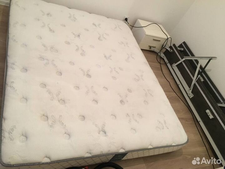 Химчистка диванов, ковров, матрасов, штор