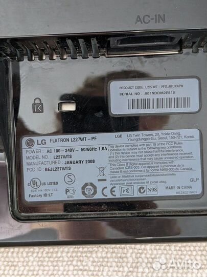 Монитор LG Flatron L227WT