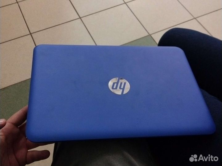 Продам нетбук