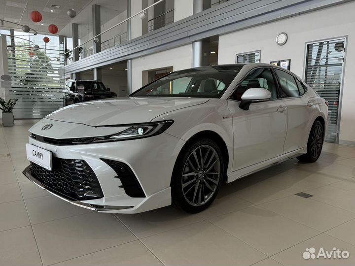 Toyota Camry 2.0 CVT, 2024