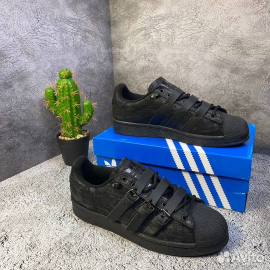 Мужские кроссовки Adidas superstar ayoon W