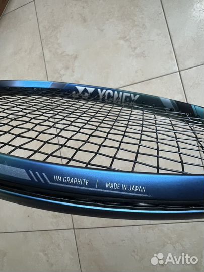 Теннисная ракетка для большого тенниса