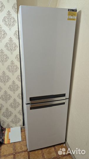 Холодильник Whirlpool