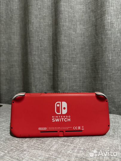 Игровая консоль Nintendo Switch Lite