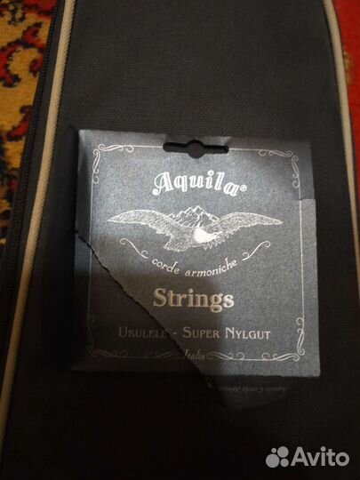 Укулеле с комплектом