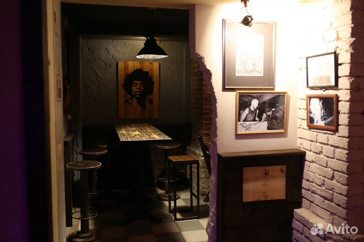 Лофт со сценой для мероприятия