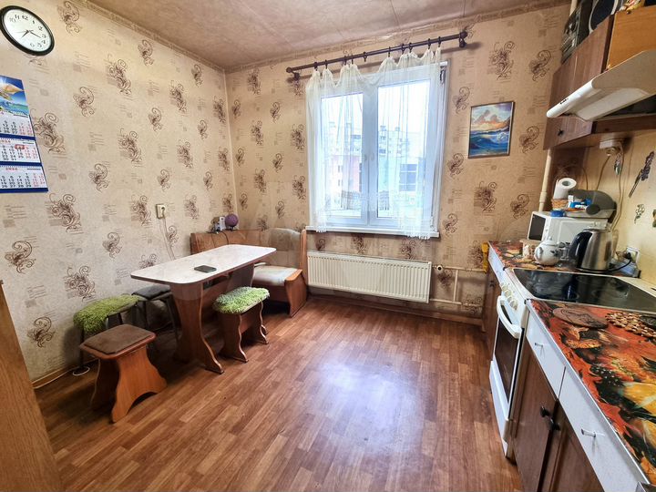 2-к. квартира, 70,2 м², 2/17 эт.