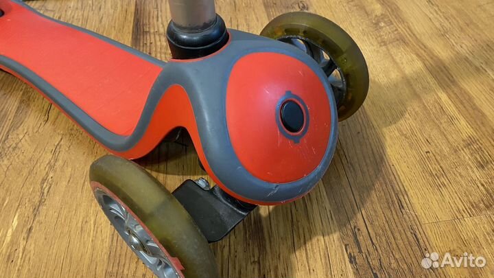 Трехколесный самокат Globber primo plus light