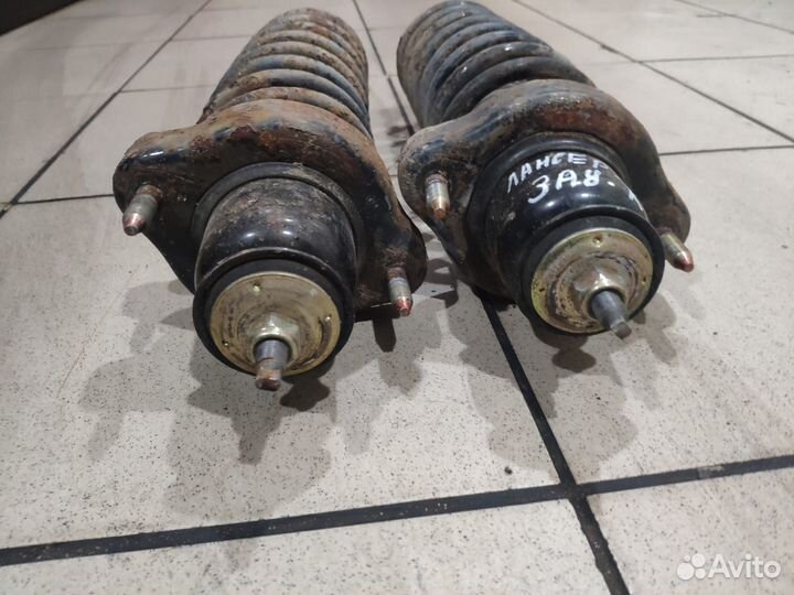 Стойка задняя Mitsubishi Lancer 9