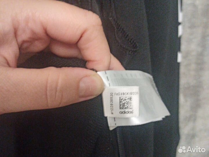 Спортивный костюм на мальчика 146-152 Adidas