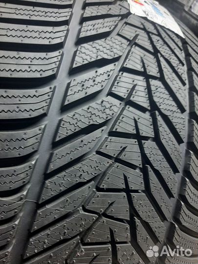 Hankook Winter I'Cept Evo 3 X W330A 275/40 R21 и 315/35 R21 111W