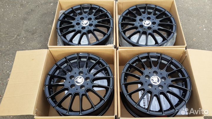 Skoda Rapid совершенно новые диски