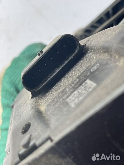 Педаль газа mercedes w213 A2053000004