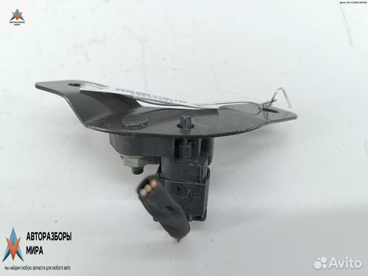 Датчик ускорения Mercedes-Benz E-Класс 0055421218