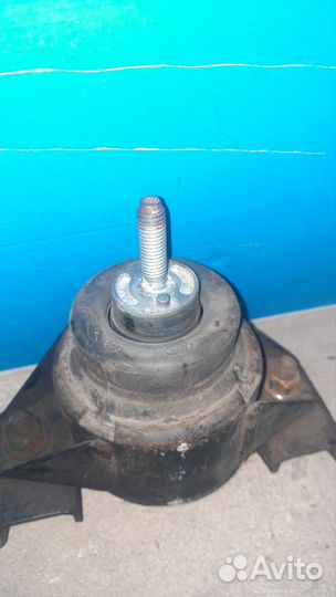 Подушки двигателя Td5