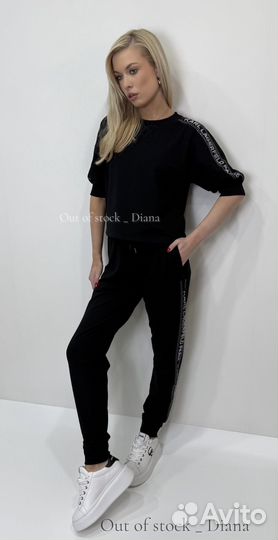 Karl lagerfeld футболка трикотажеая оригинал