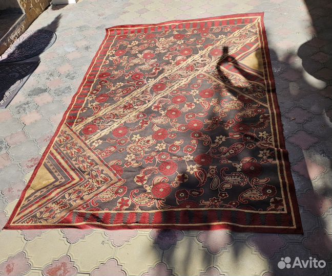 Ковры разные