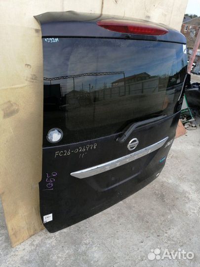 Дверь багажника Nissan Serena C26