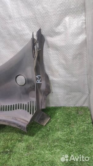 Решетка стеклоочистителей Ford Fiesta (CB1) 2009