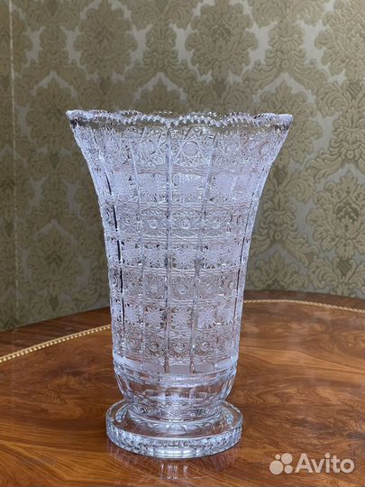 Для цветов хрустальная 30 см