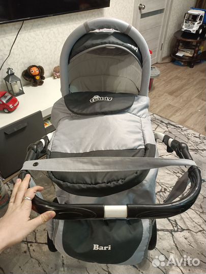 Прогулочная коляска 2 в 1