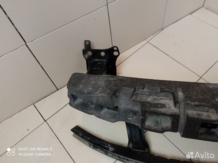 Усилитель бампера передний Volkswagen Passat B6