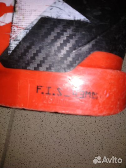 Ботинки горнолыжные