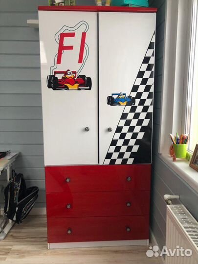 Комлект детской мебели