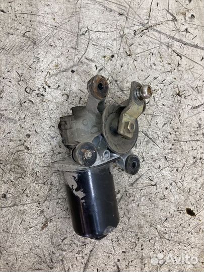 Моторчик стеклоочистителя передний Hyundai Accent