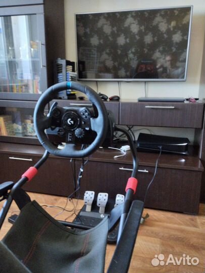 Руль игровой- logitech g923 trueforce