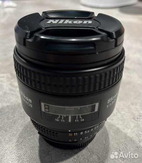 Объектив Nikkor 85mm