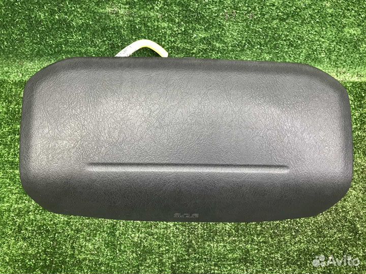 Airbag пассажирский mitsubishi pajero IO H77W 4G94