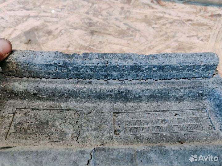 Наполнитель переднего бампера абсорбер Kia Ceed